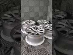 Des jantes forgées en argent brillant pour Porsche 991.996